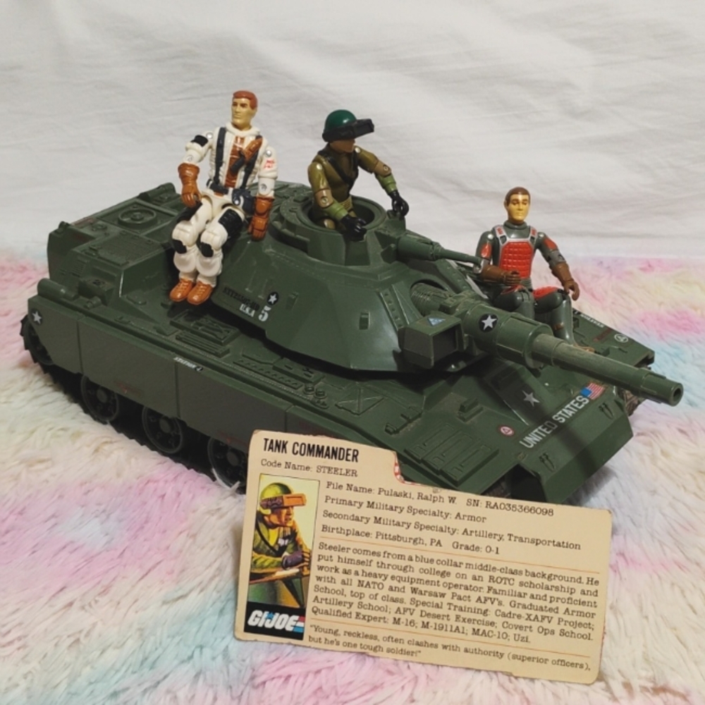 (A-4) GI Joe Mobat Motorized 1982 Battle Tank W 3 80's GI Joe Action Figures